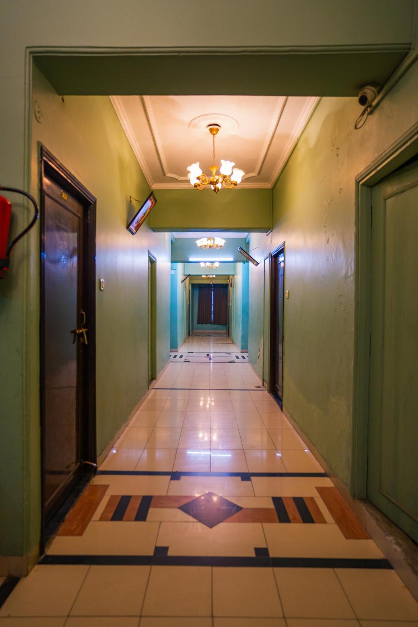 Hotel Girdhar Mahal Indore Exterior photo