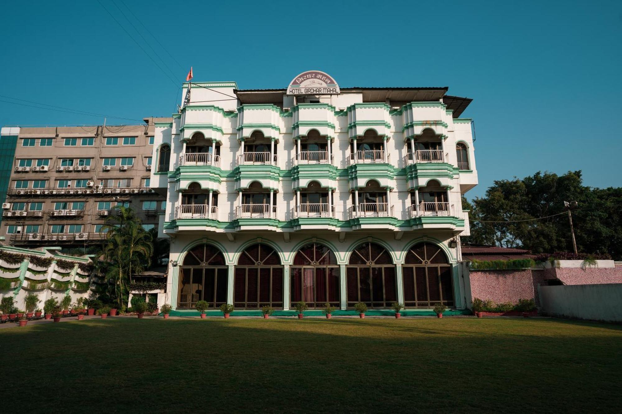 Hotel Girdhar Mahal Indore Exterior photo